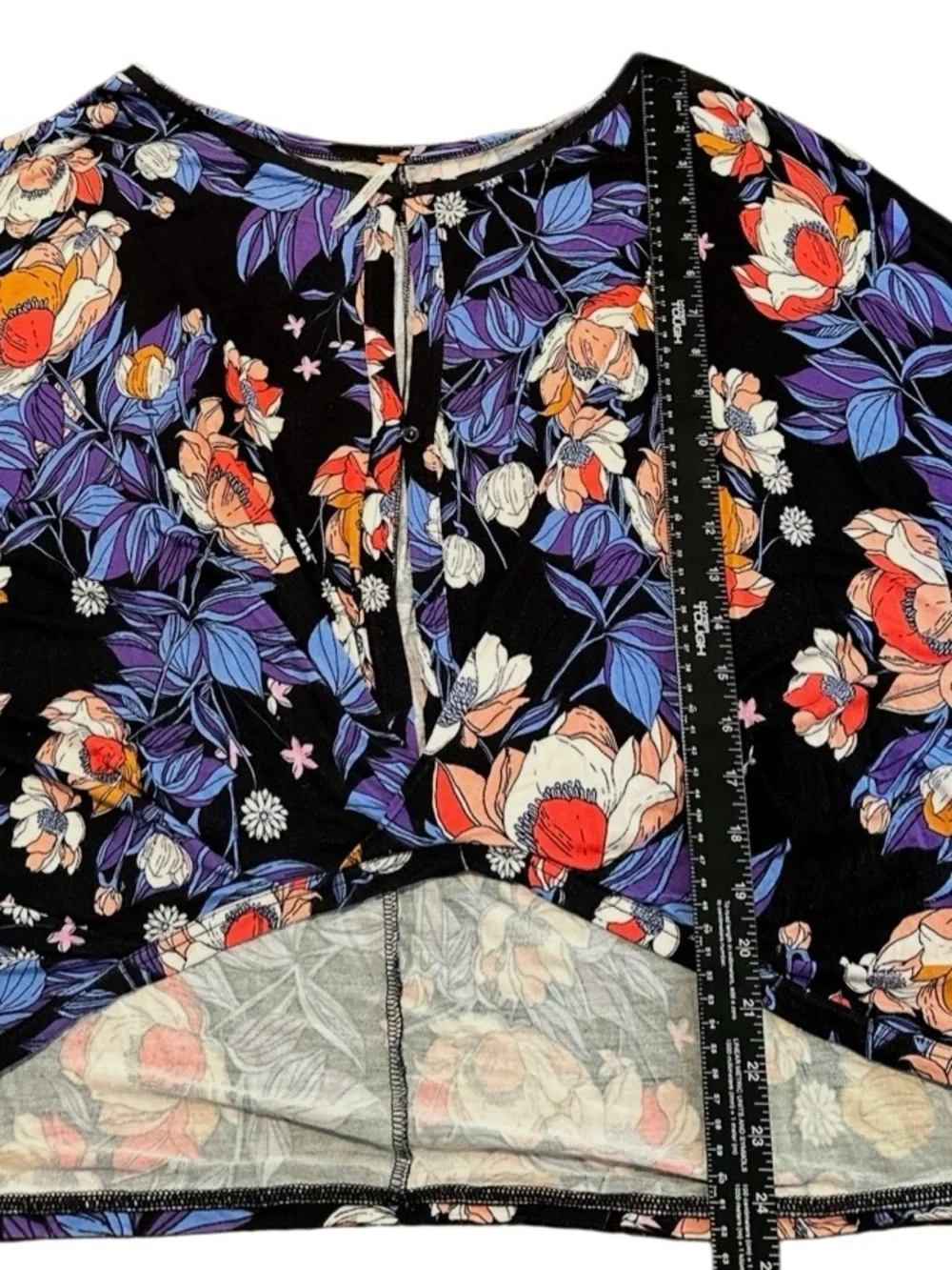 Free People Keepin On Boho Tee Floral Patterned Top Size LARGE OB749067